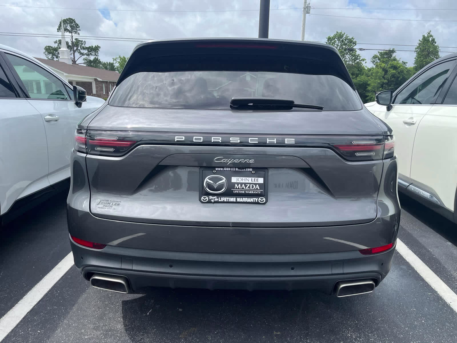 2019 Quartzite Metallic Porsche Cayenne AWD SUV