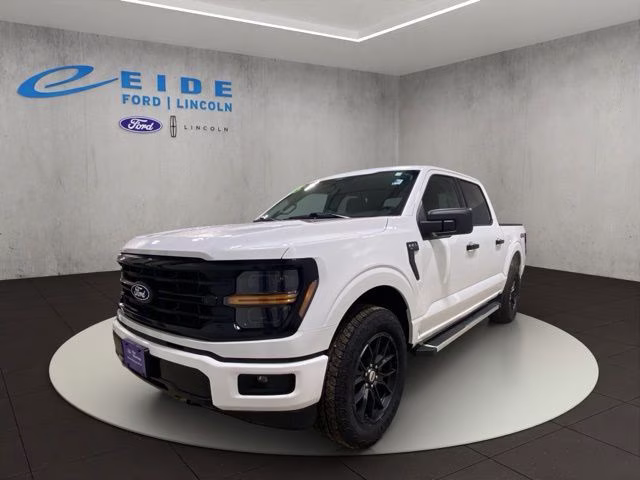 2025 Oxford White Ford F-150 XLT 4X4 Truck