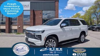 2025 Iridescent Pearl Tricoat Chevrolet Tahoe Premier 4X4 SUV