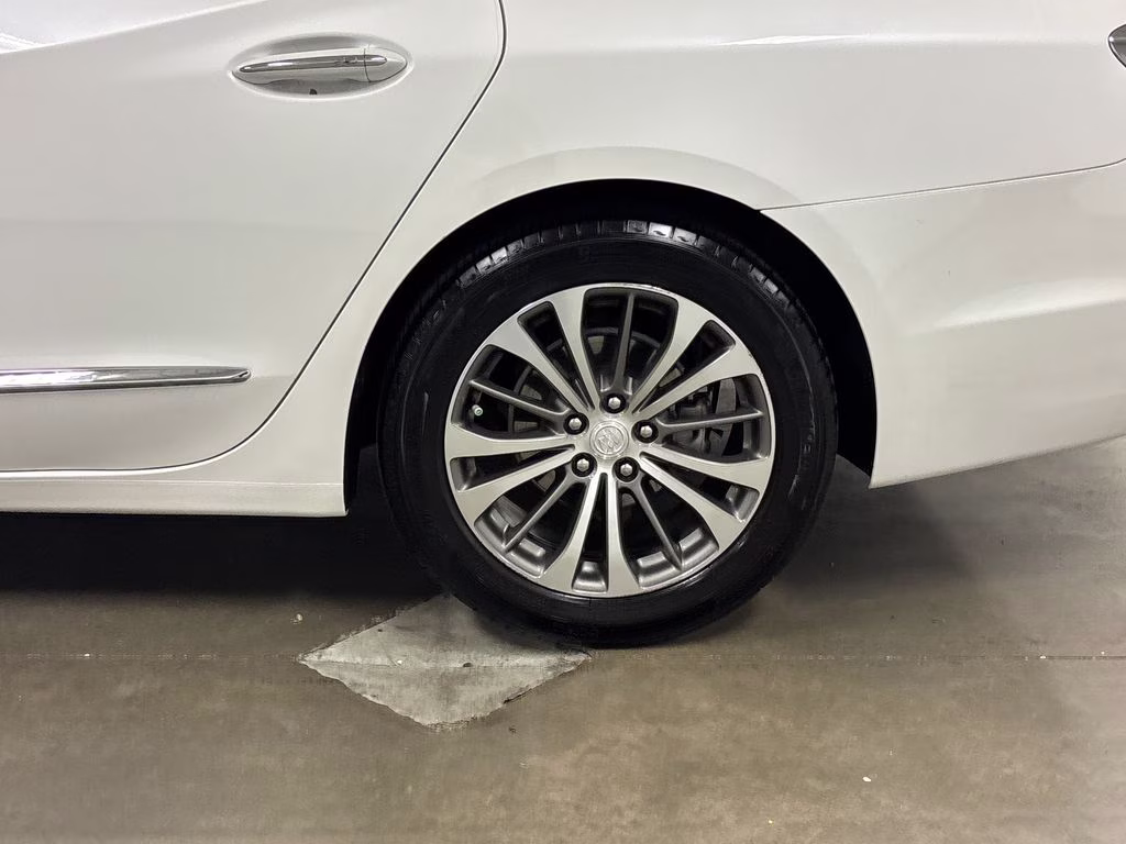 2019 White Frost Tricoat Buick LaCrosse Premium I Group FWD Sedan