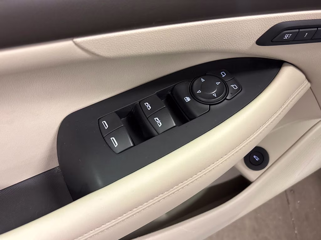 2019 White Frost Tricoat Buick LaCrosse Premium I Group FWD Sedan