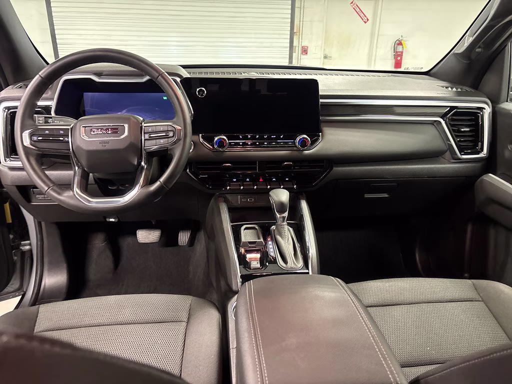 2025 Sterling Metallic GMC Canyon Elevation RWD Truck