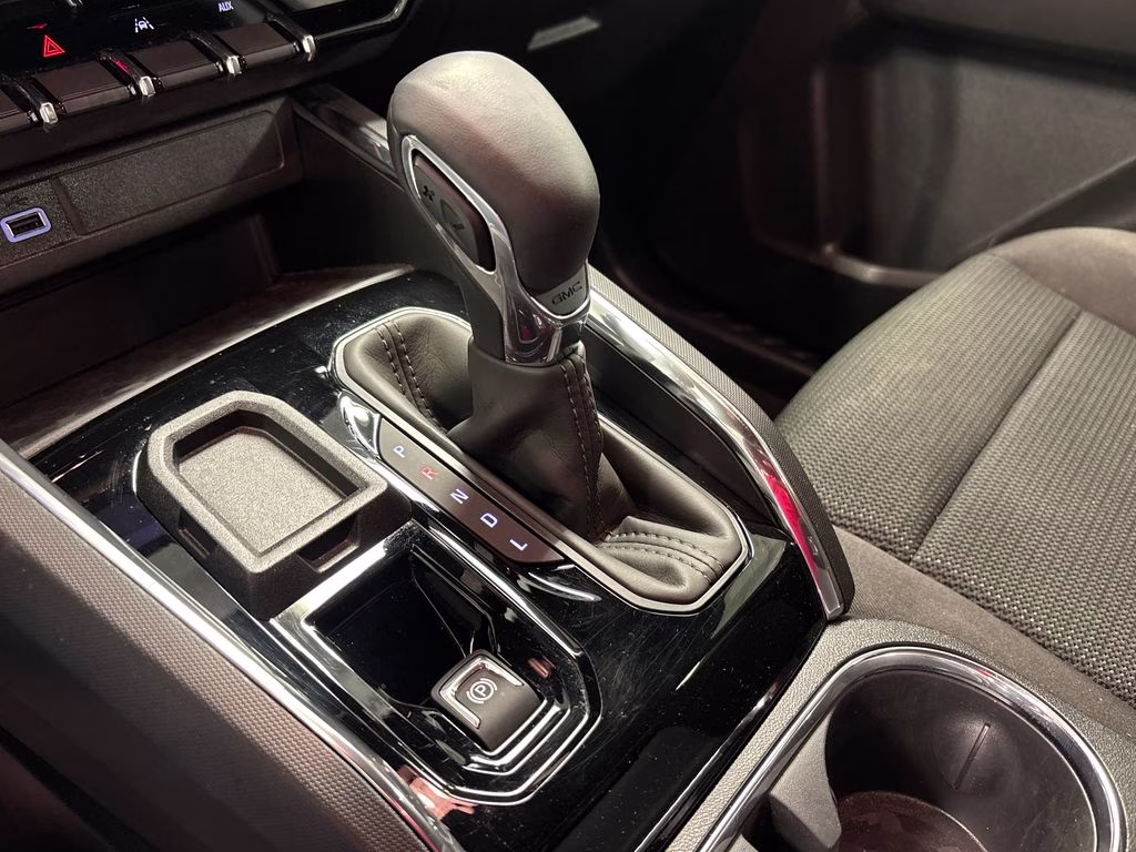 2025 Sterling Metallic GMC Canyon Elevation RWD Truck