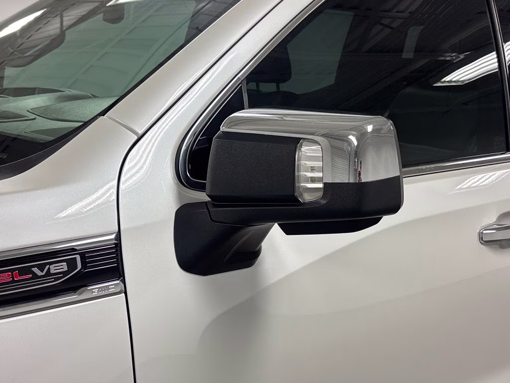 2022 White Frost Tricoat GMC Sierra 1500 Limited Denali 4X4 Truck