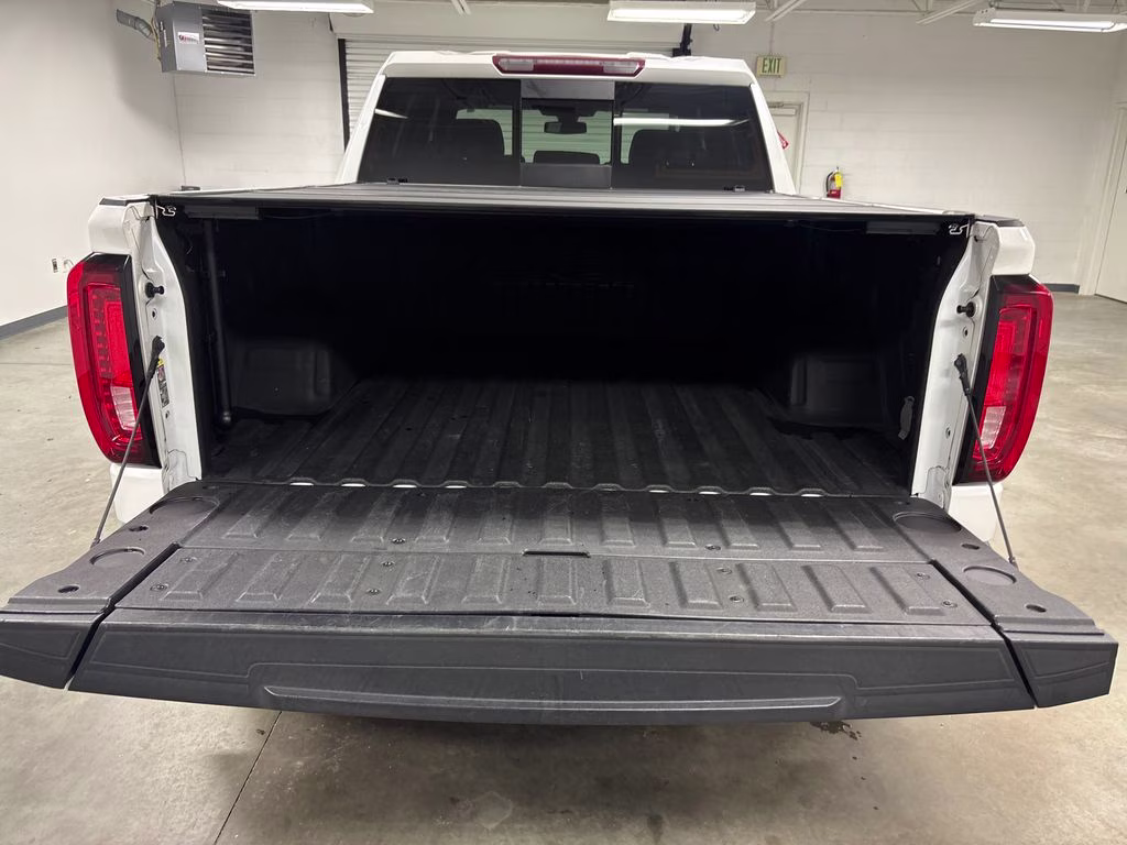 2022 White Frost Tricoat GMC Sierra 1500 Limited Denali 4X4 Truck