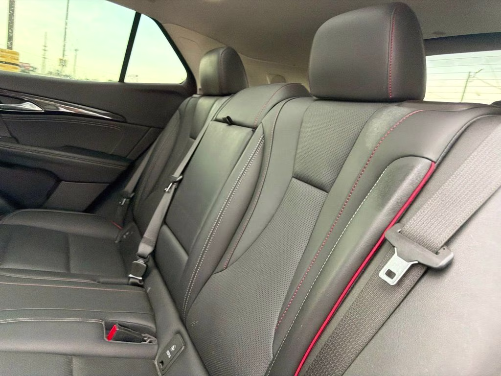2023 White Frost Tricoat Buick Envision Essence FWD SUV