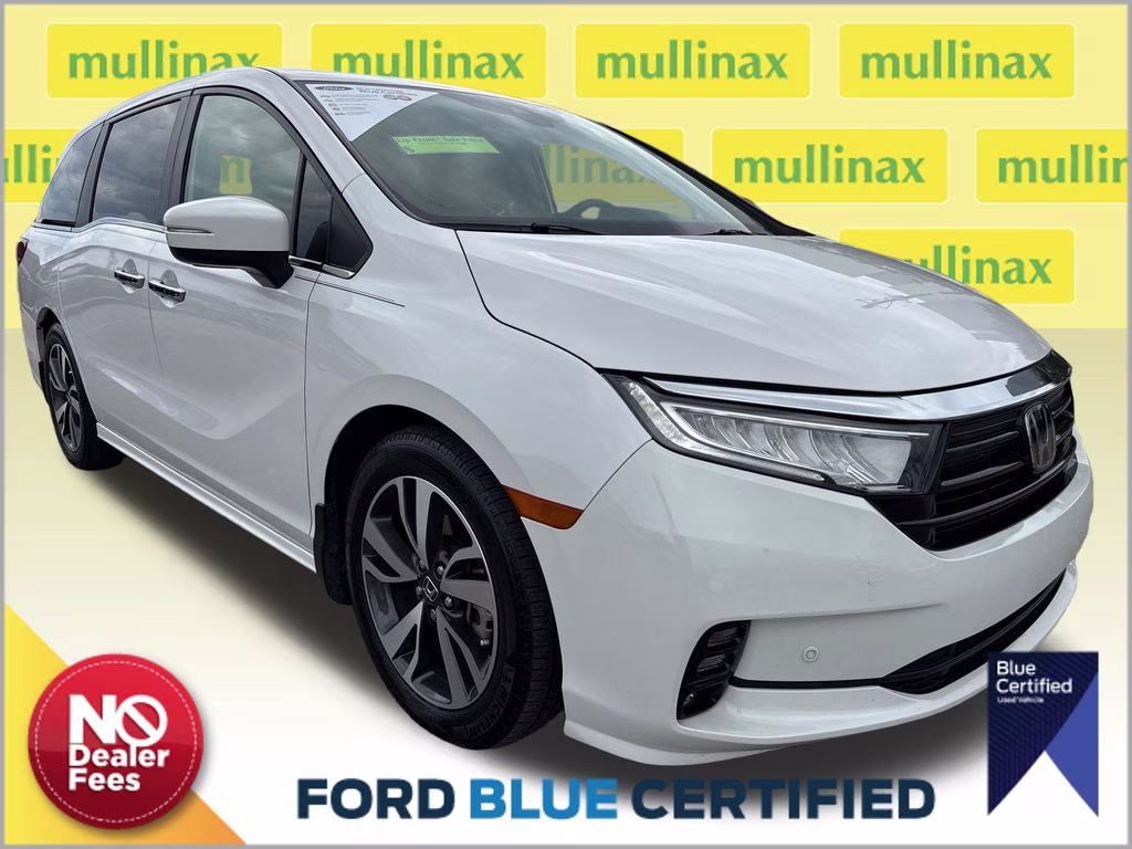 2024 Platinum White Pearl Honda Odyssey Touring FWD Van