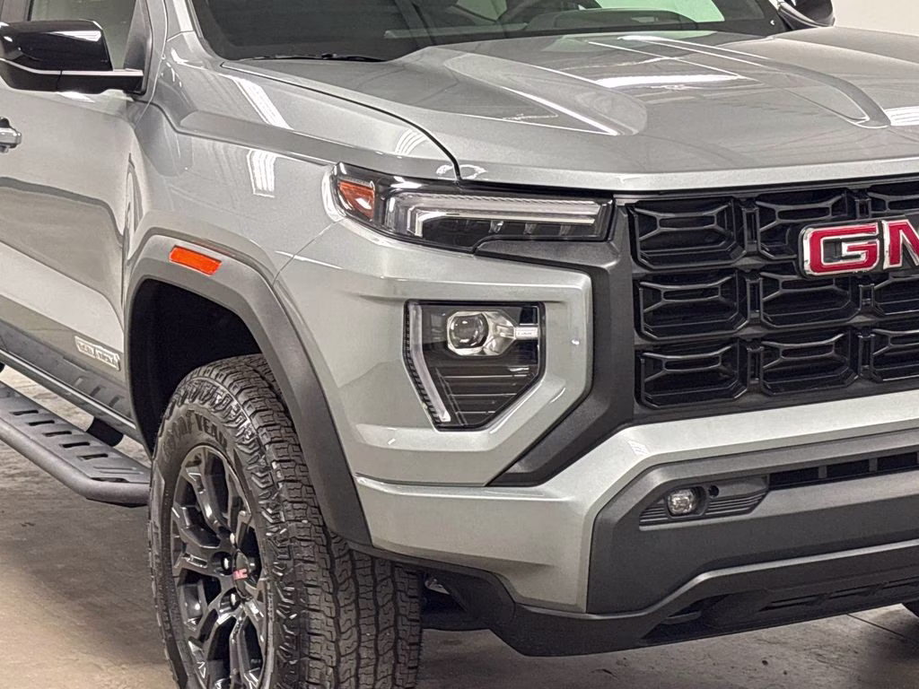 2025 Sterling Metallic GMC Canyon Elevation RWD Truck