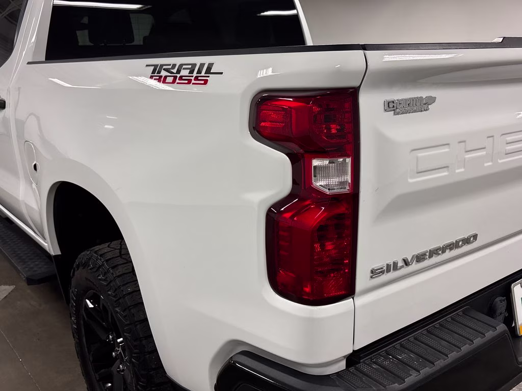 2023 Summit White Chevrolet Silverado 1500 Custom Trail Boss 4X4 Truck