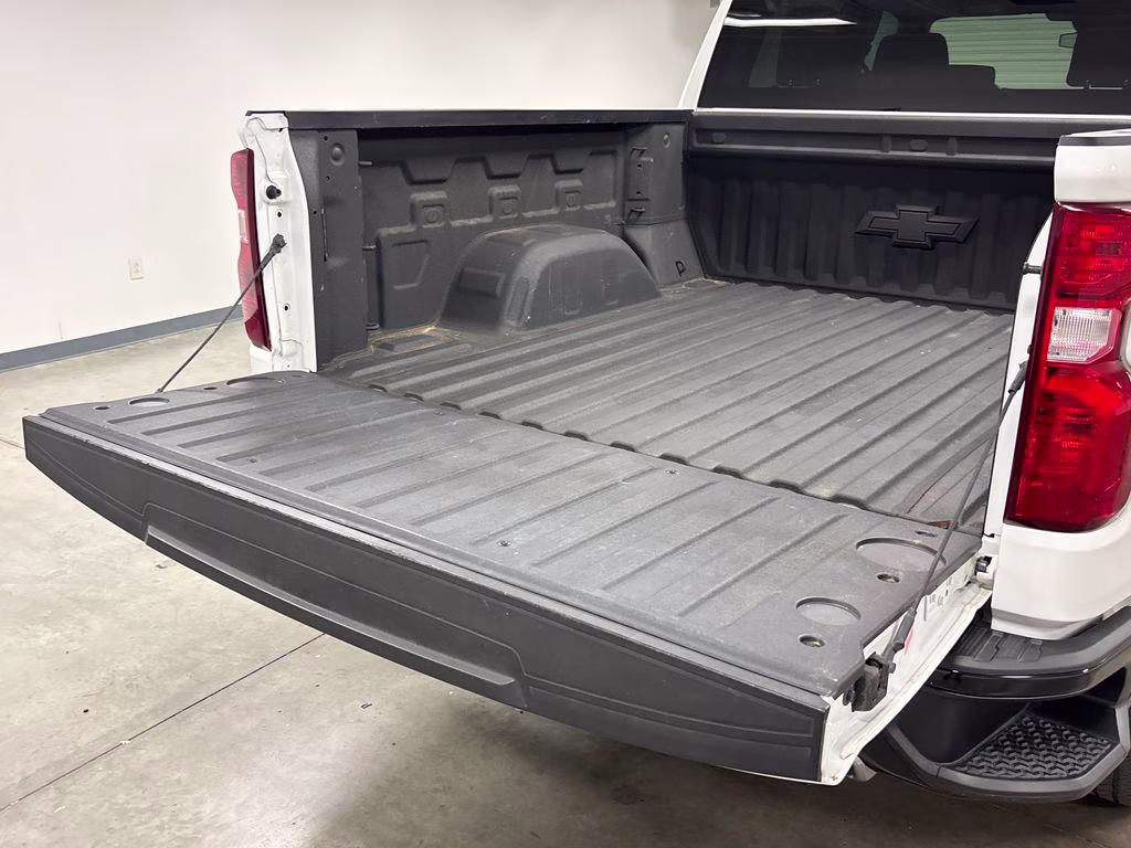 2023 Summit White Chevrolet Silverado 1500 Custom Trail Boss 4X4 Truck
