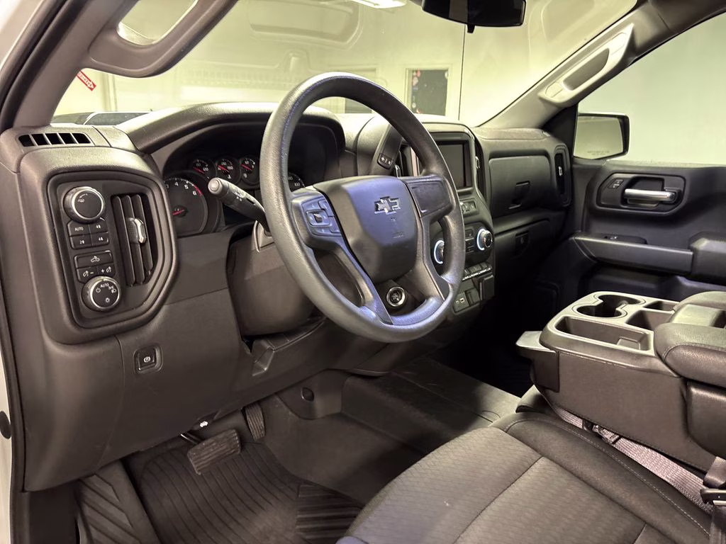 2023 Summit White Chevrolet Silverado 1500 Custom Trail Boss 4X4 Truck