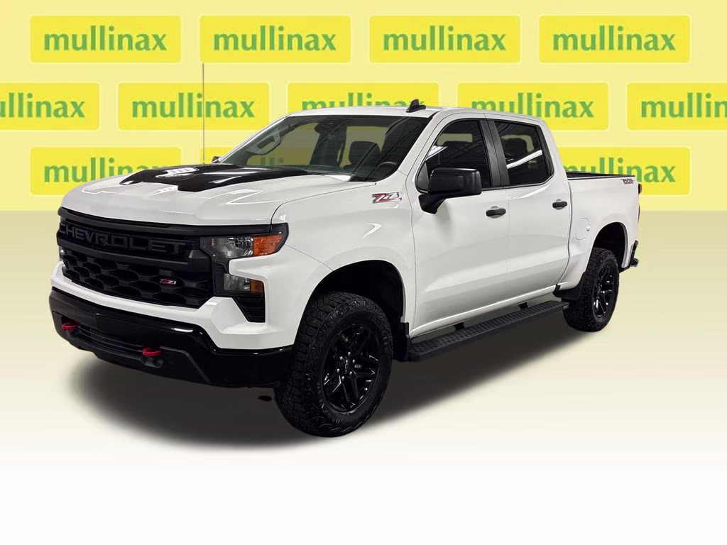 2023 Summit White Chevrolet Silverado 1500 Custom Trail Boss 4X4 Truck