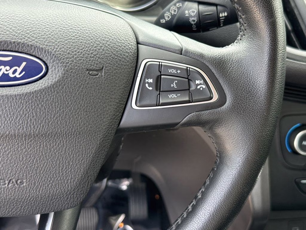 2019 Agate Black Metallic Ford Escape SEL FWD SUV