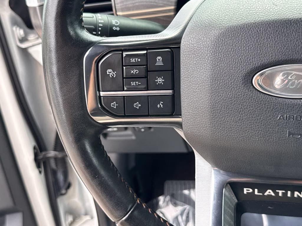 2021 Star White Metallic Tri-Coat Ford F-150 Platinum 4X4 Truck