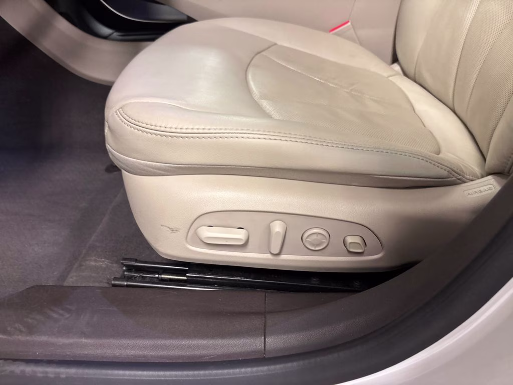 2019 White Frost Tricoat Buick LaCrosse Premium I Group FWD Sedan