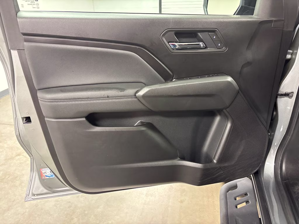 2025 Sterling Metallic GMC Canyon Elevation RWD Truck
