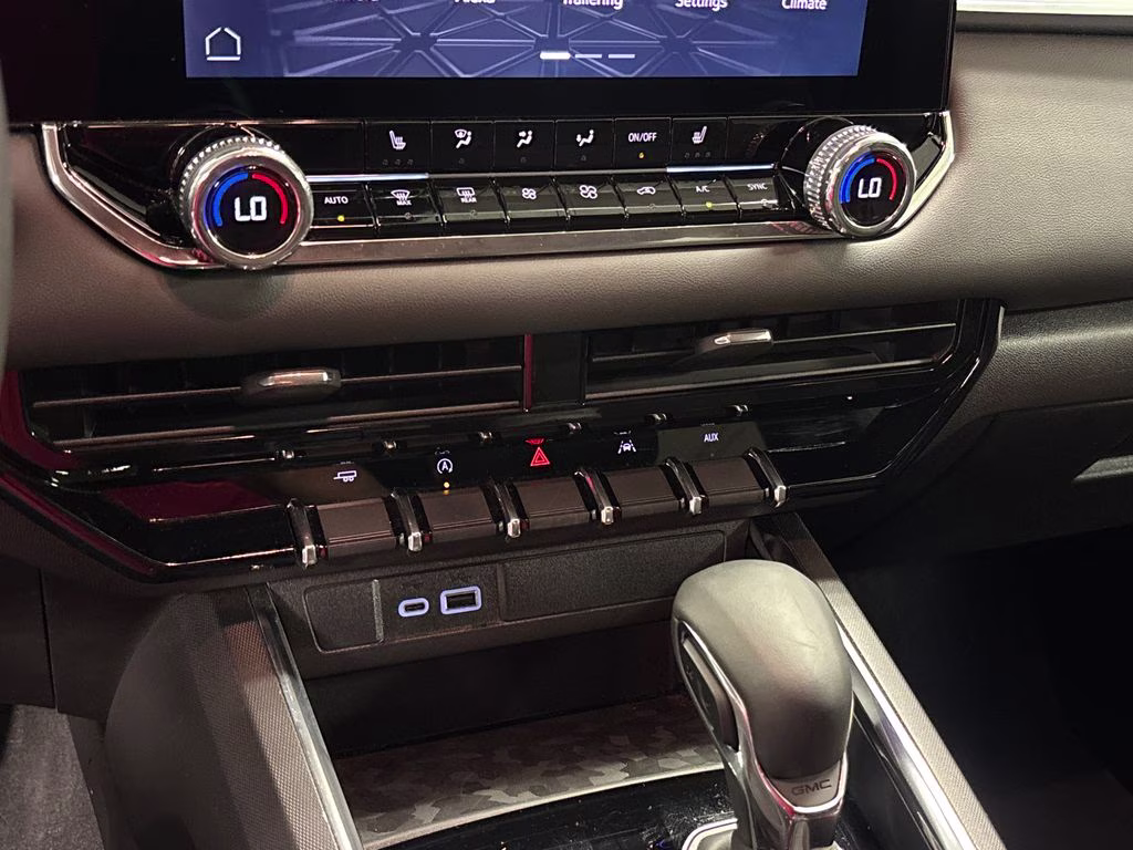 2025 Sterling Metallic GMC Canyon Elevation RWD Truck