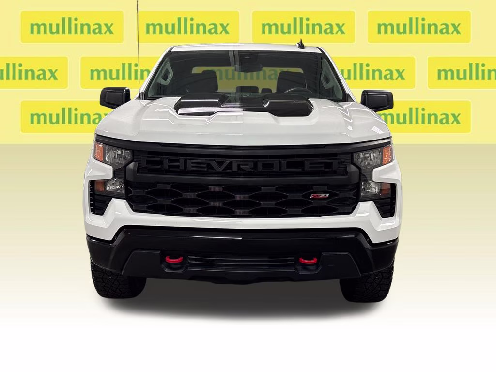 2023 Summit White Chevrolet Silverado 1500 Custom Trail Boss 4X4 Truck
