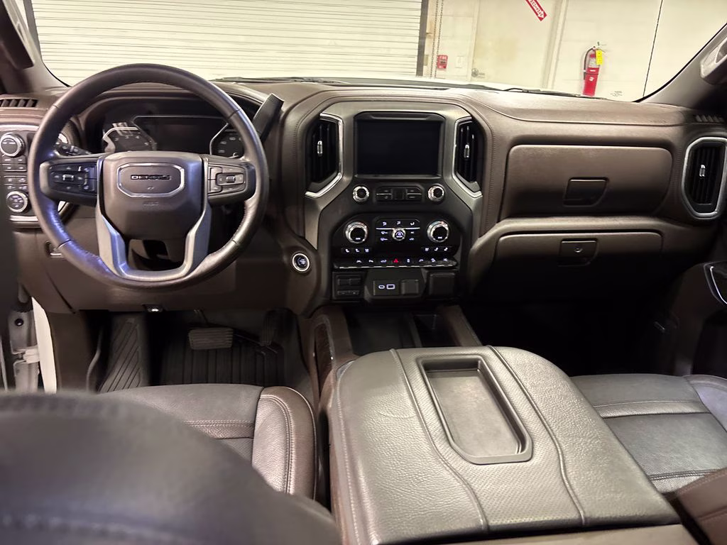 2022 White Frost Tricoat GMC Sierra 1500 Limited Denali 4X4 Truck