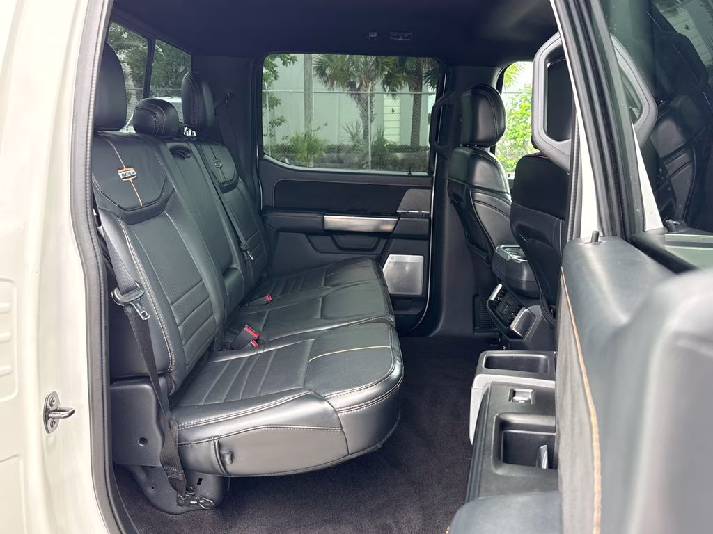 2021 Star White Metallic Tri-Coat Ford F-150 Platinum 4X4 Truck