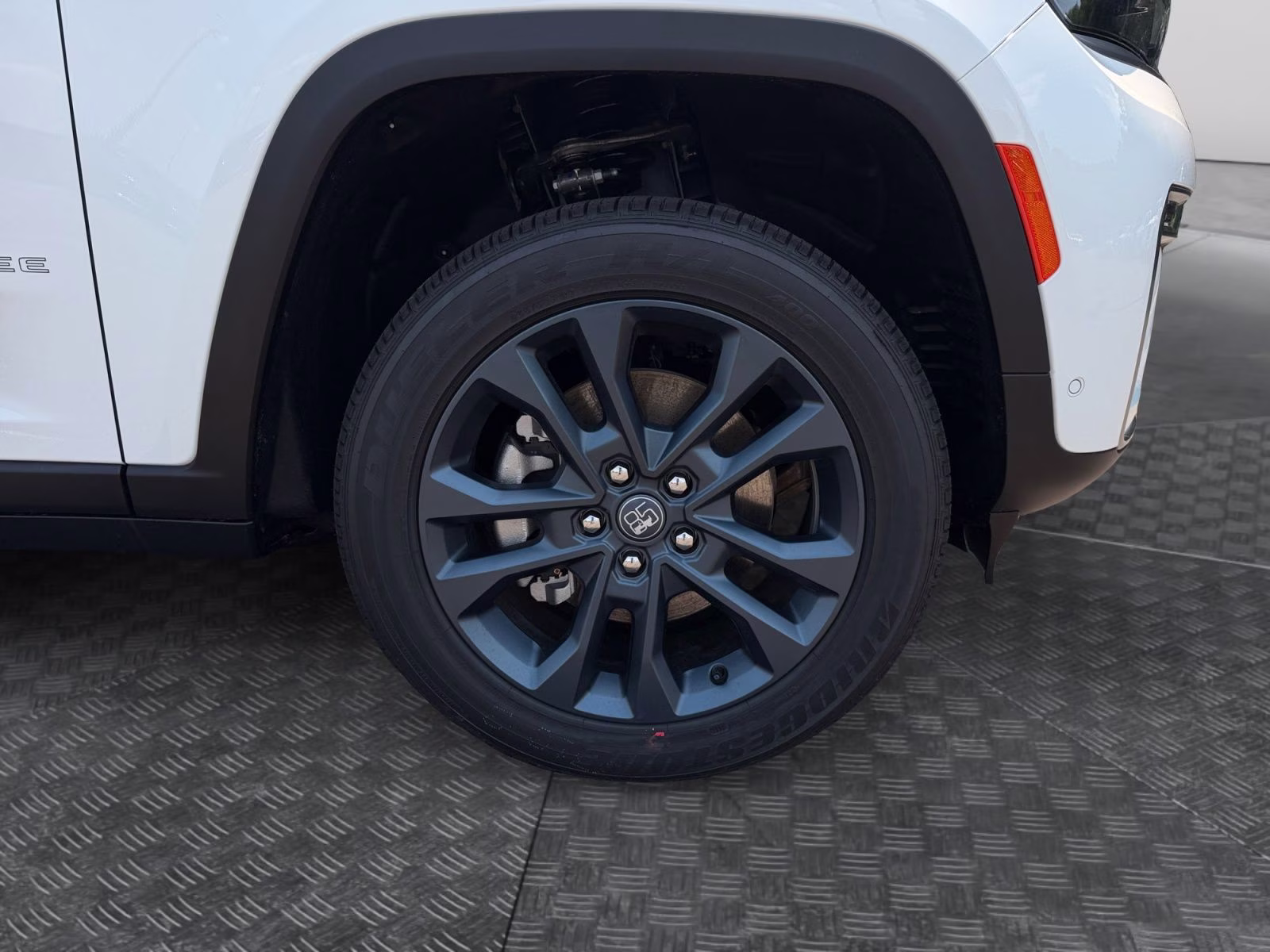 2026 Bright White Clearcoat Jeep Grand Cherokee L Limited 4X4 SUV