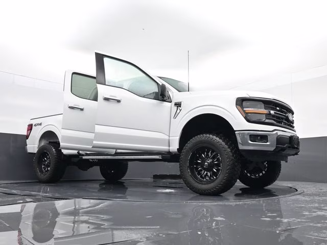 2024 White Ford F-150 XLT 4X4 Truck