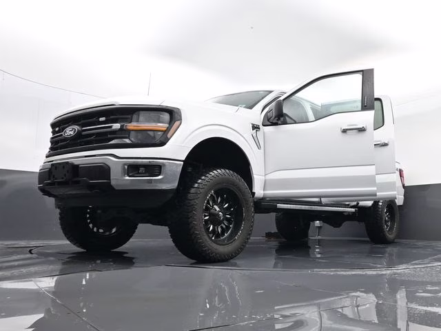 2024 White Ford F-150 XLT 4X4 Truck
