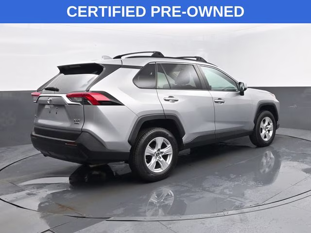 2019 Silver Sky Metallic Toyota RAV4 XLE AWD SUV