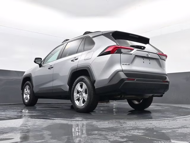 2019 Silver Sky Metallic Toyota RAV4 XLE AWD SUV