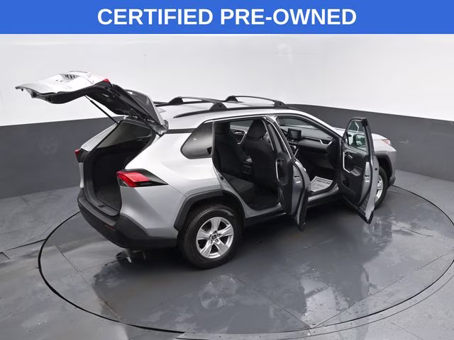 2019 Silver Sky Metallic Toyota RAV4 XLE AWD SUV