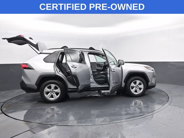 2019 Silver Sky Metallic Toyota RAV4 XLE AWD SUV