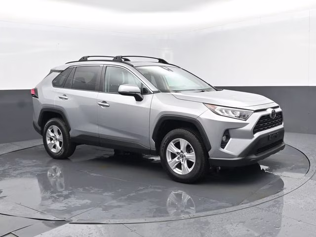 2019 Silver Sky Metallic Toyota RAV4 XLE AWD SUV