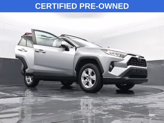 2019 Silver Sky Metallic Toyota RAV4 XLE AWD SUV