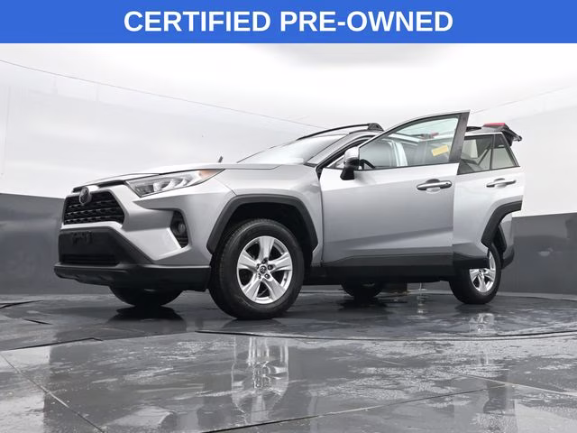 2019 Silver Sky Metallic Toyota RAV4 XLE AWD SUV