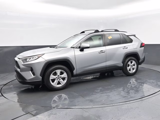 2019 Silver Sky Metallic Toyota RAV4 XLE AWD SUV