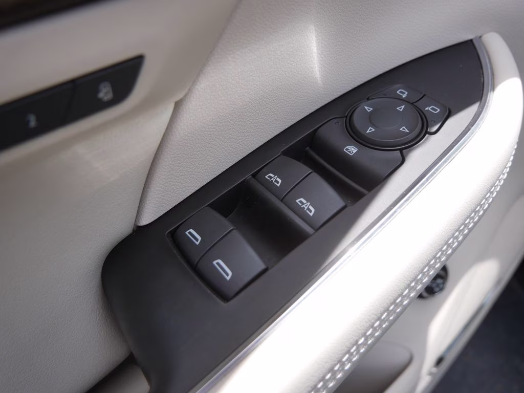 2023 Ebony Twilight Metallic Buick Envision Avenir AWD SUV
