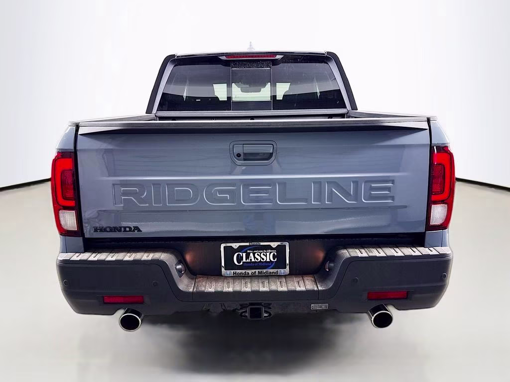 2026 Sonic Gray Pearl Honda Ridgeline Black Edition AWD Truck