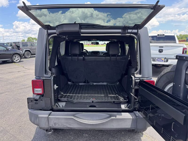 2018 Black Clear Coat Jeep Wrangler JK Unlimited Sport S 4X4 SUV