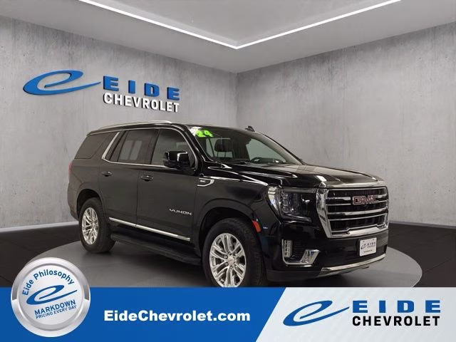 2024 GMC Yukon SLT 4X4's photo