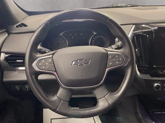 2022 Mosaic Black Metallic Chevrolet Traverse LT AWD SUV