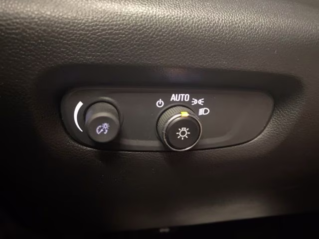 2022 Mosaic Black Metallic Chevrolet Traverse LT AWD SUV