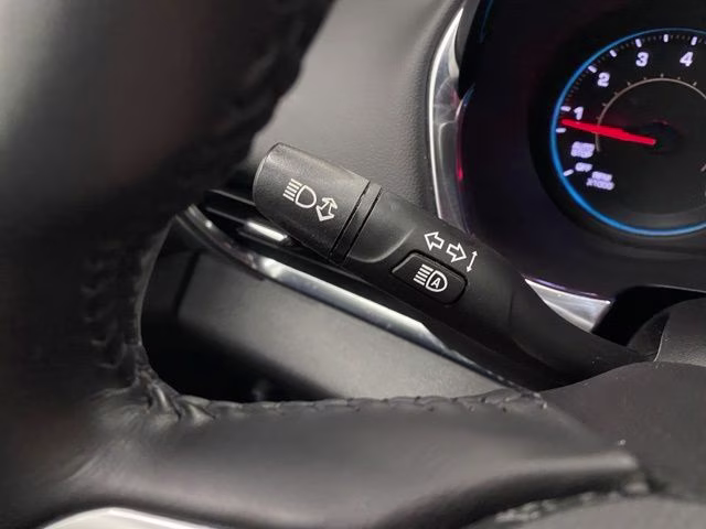 2022 Mosaic Black Metallic Chevrolet Traverse LT AWD SUV