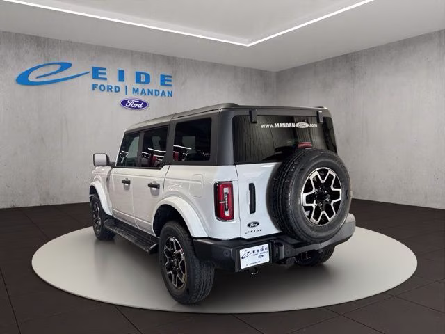 2026 Oxford White Ford Bronco Outer Banks 4X4 SUV