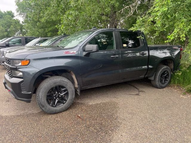 2022 Shadow Gray Metallic Chevrolet Silverado 1500 LTD Custom Trail Boss 4X4 Truck