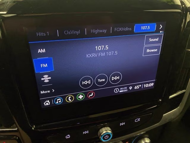 2022 Mosaic Black Metallic Chevrolet Traverse LT AWD SUV