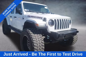 2020 Bright White Clearcoat Jeep Gladiator Rubicon 4X4 Truck