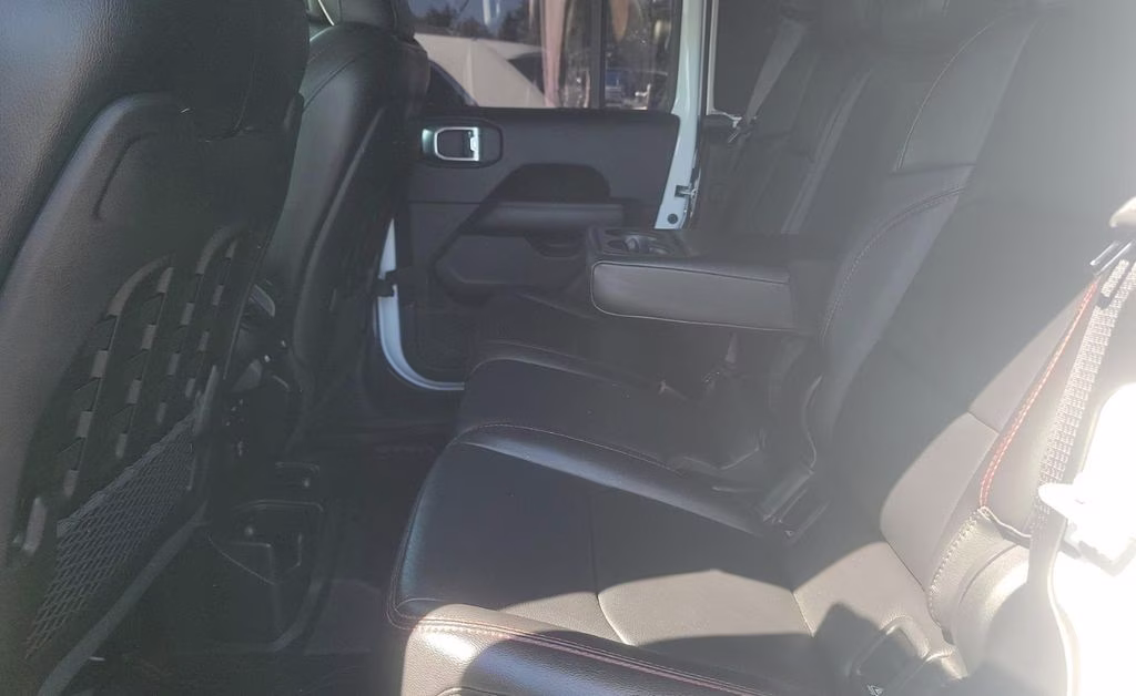 2020 Bright White Clearcoat Jeep Gladiator Rubicon 4X4 Truck