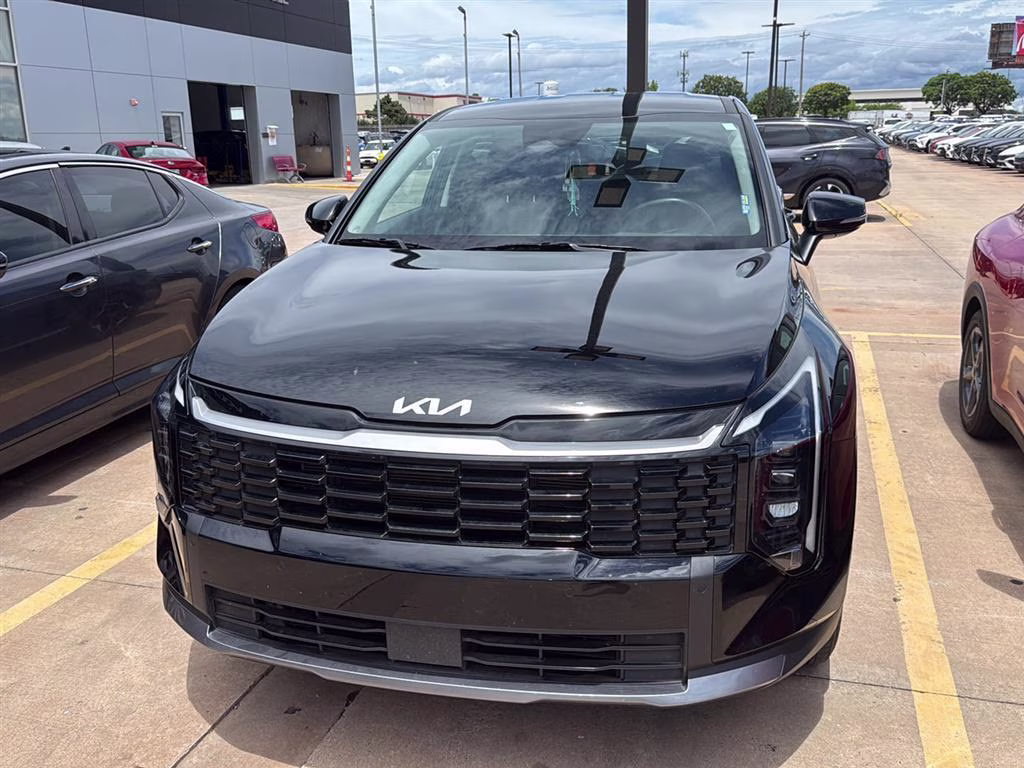2026 Ebony Black Kia Sportage EX FWD SUV