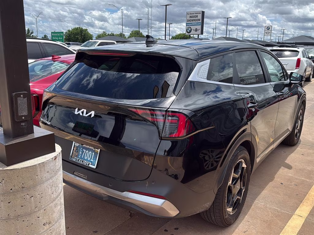 2026 Ebony Black Kia Sportage EX FWD SUV