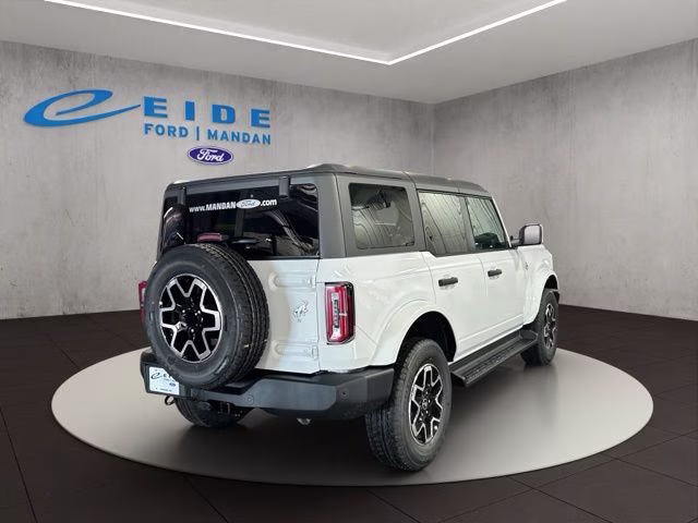 2026 Oxford White Ford Bronco Outer Banks 4X4 SUV